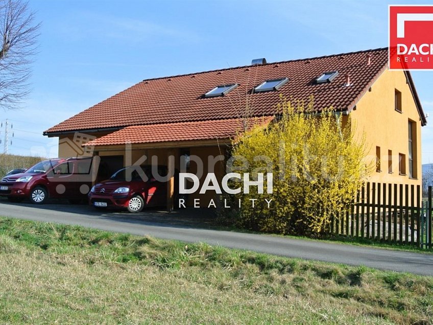 Prodej  rodinného domu 150 m^2 Vělopolí 73959