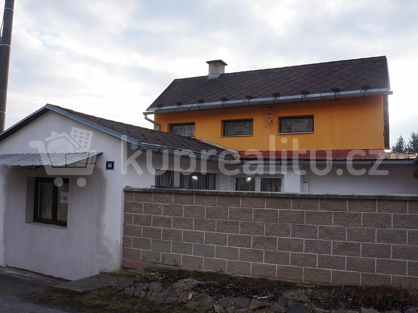 Prodej  rodinného domu 89 m^2 Smederov, Blovice 33601