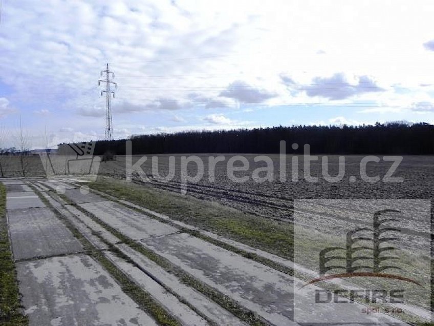 Prodej  stavebního pozemku 3067 m^2 Stará Lysá Česká republika