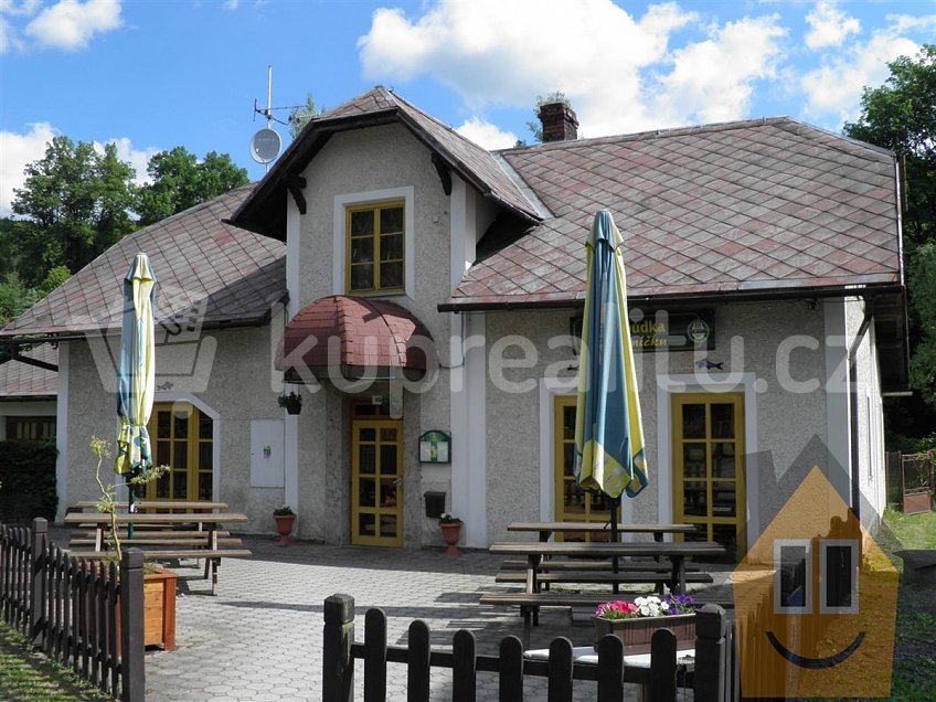 Prodej  restauračního zařízení 150 m^2 Karlovice 79323
