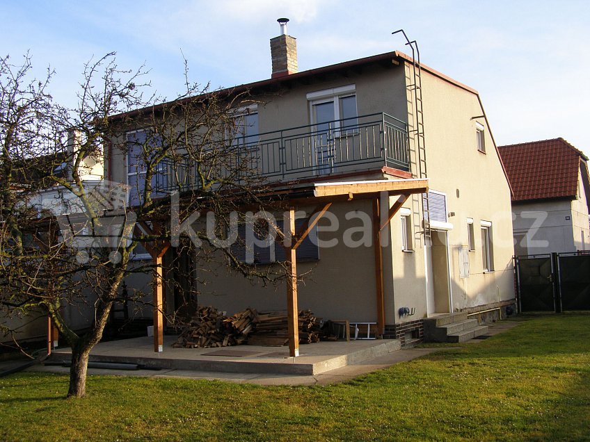 Prodej  rodinného domu 91 m^2 Alšova, Jirny 25090