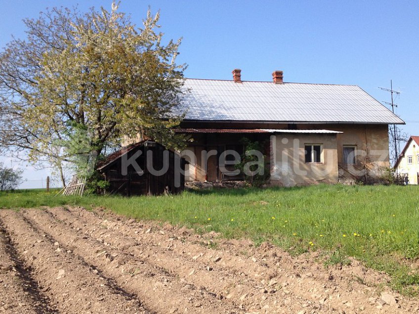 Prodej  zemědělských prostor 5463 m^2 Horní Povelice, Liptaň 