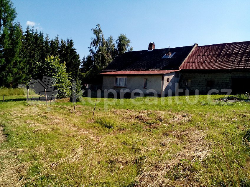 Prodej  rodinného domu 240 m^2 Nové Dvorce - Šternberk 