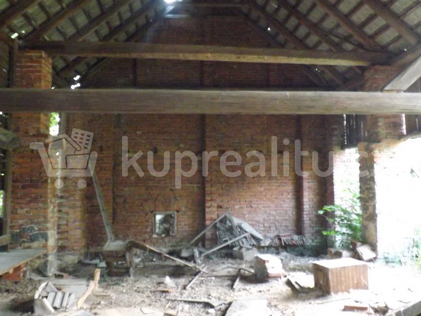 Prodej  domu 999 m^2 41, Kolinec 34142