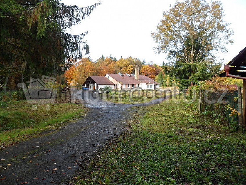 Prodej  stavebního pozemku 10953 m^2 Horšice, Týniště 34101