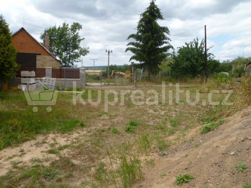 Prodej  stavebního pozemku 1378 m^2 Libonice, Hořice 50801