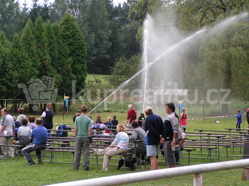 Prodej  restauračního zařízení 12056 m^2 Přívrat 