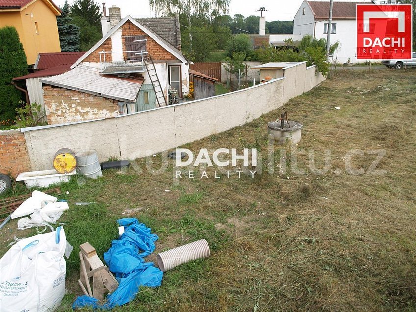 Prodej  stavebního pozemku 1025 m^2 Příkazy 78333