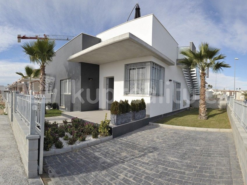 Prodej  rodinného domu 63 m^2 Torrevieja 